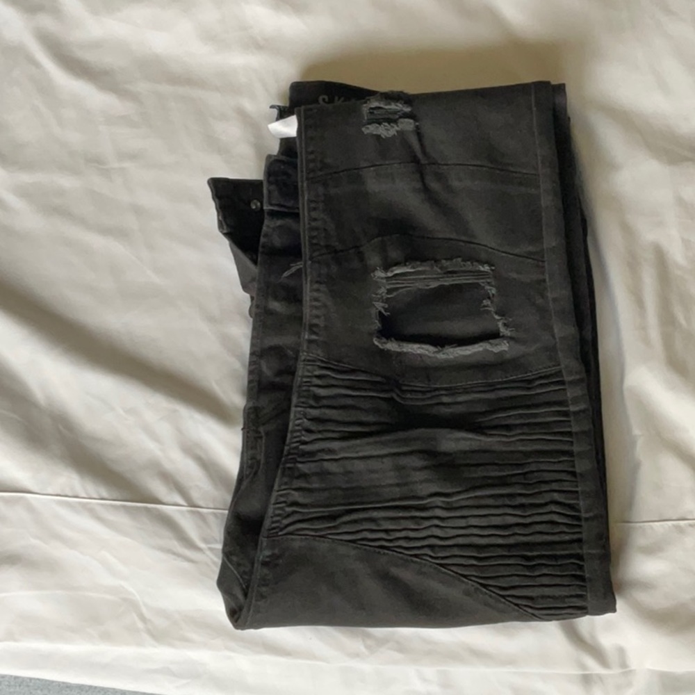 BLACK H&M DIVIDED MOTO SKINNY JEANS